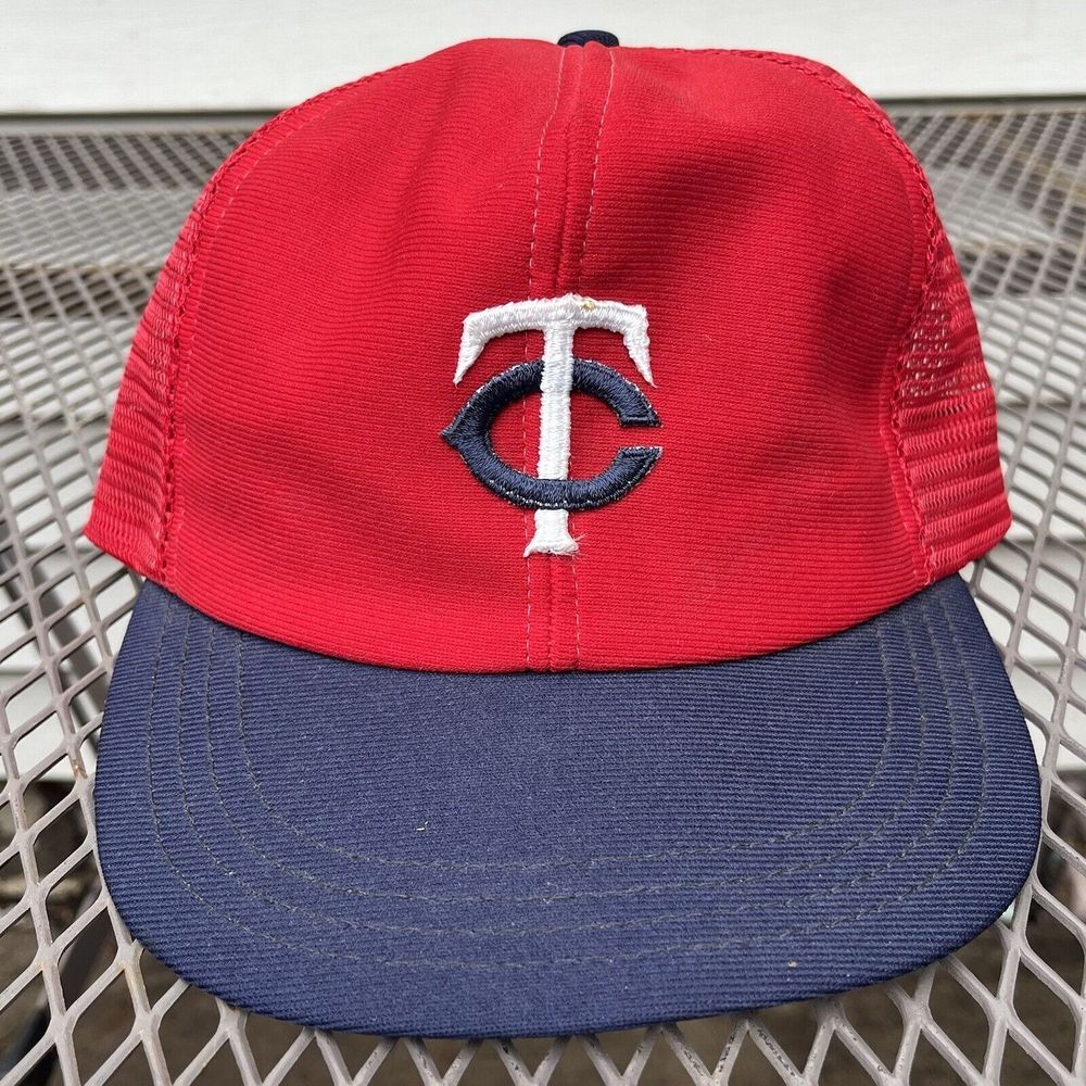 Vintage Minnesota Twins Snapback Baseball Hat Red Mesh Back USA Made